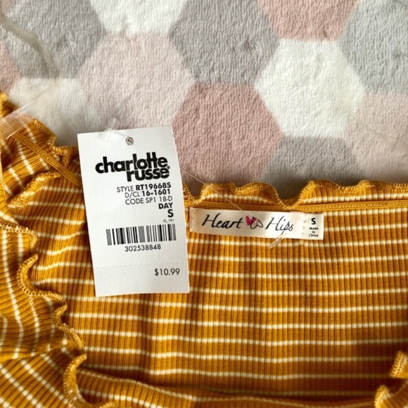 NWT--CHARLOTTE RUSSE YELLOW STRIPE TOP - Picture 7 of 8